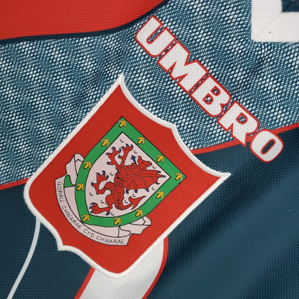 Wales 94-95 | Retro Away